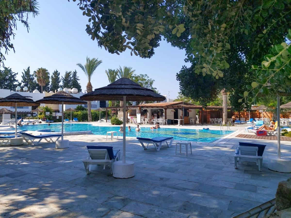 Hotel Complex House Near The Beach Paphos Esterno foto